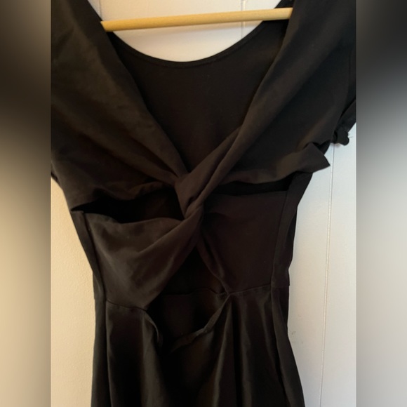 Hollister Women’s (S) Little Black Dress - Picture 4 of 4